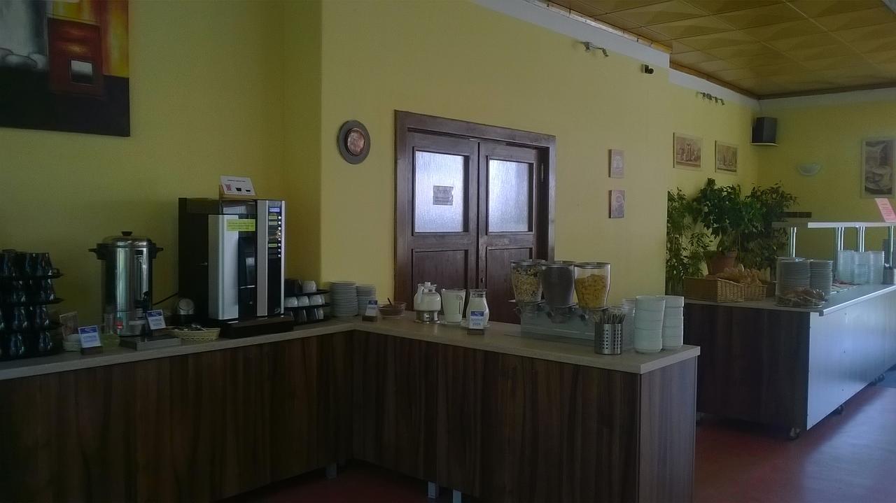 אתר נופש Rekreacni Komplex Losinka